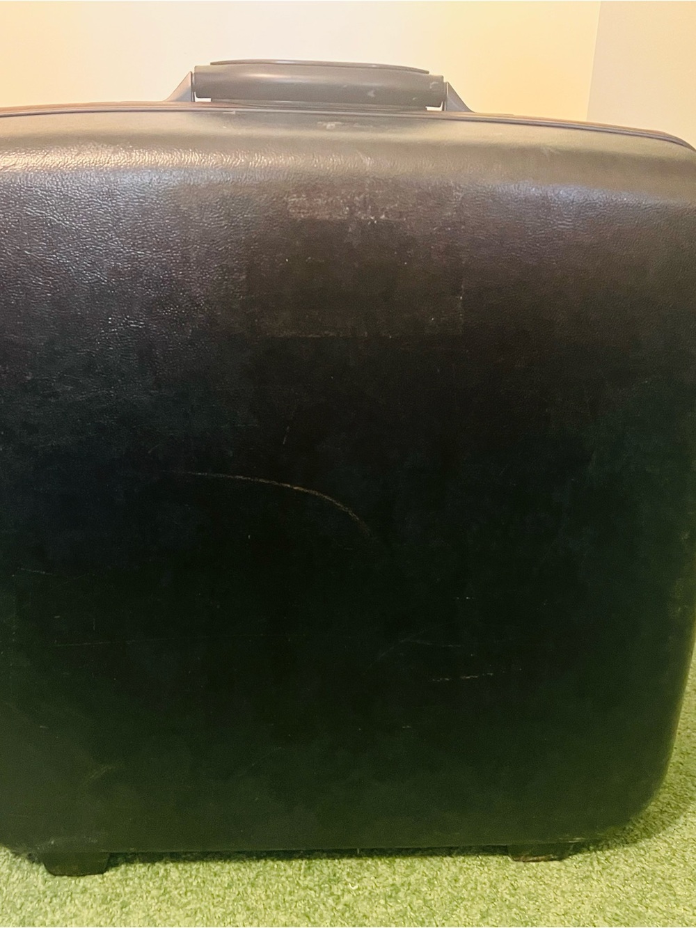 Samsonite Black Hard-Sided Travel Case